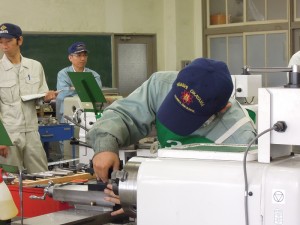 DSCN8752旋盤作業部門